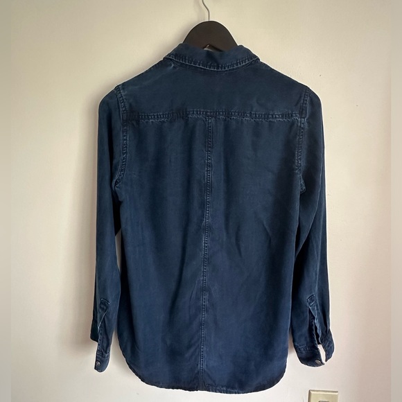 Club Monaco 100% Lyocell shirt - Picture 2 of 4